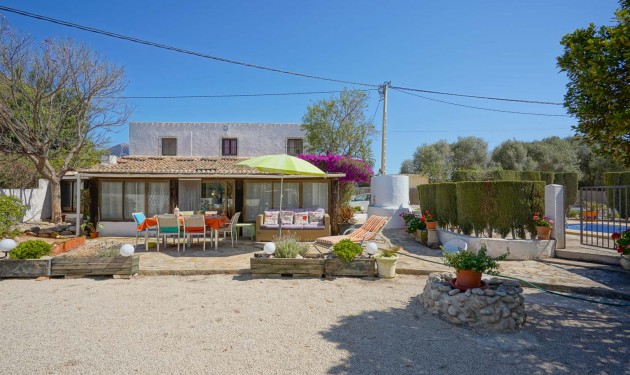 Villa - A Vendre - Javea -
                Javea