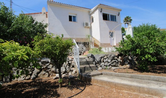 Villa - A Vendre - Orba - Orba