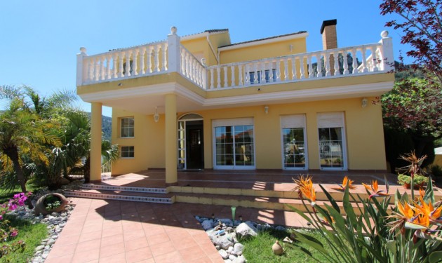 Villa - A Vendre - Orba - Orba