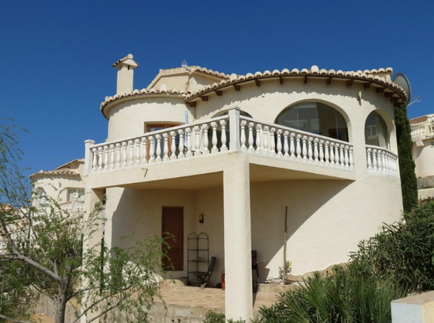 Villa for sale in Cumbre del Sol
