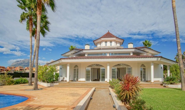 Villa - Sale - l'Alfas del Pi - Alfaz del PI Pueblo-Urbanizaciones