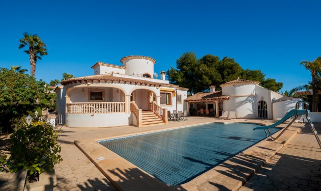 Villa - Te koop - Calpe - Ortenbach