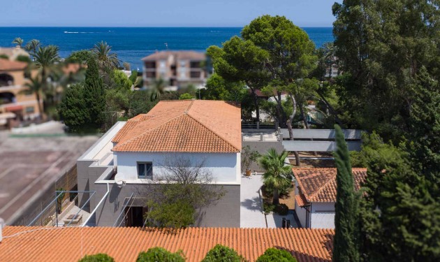 Villa - Te koop - Denia - Denia