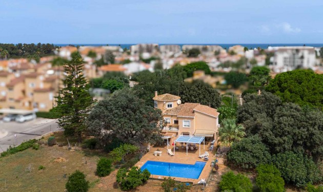 Villa - Te koop - Denia - Denia