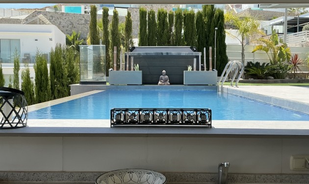Villa - Te koop - Finestrat - Finestrat