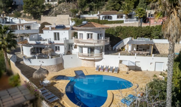 Villa - Te koop - Moraira - Benimeit