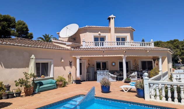 Villa - Te koop - Moraira - CBDE1617