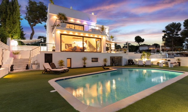 Villa - Te koop - Moraira - CBMLS-98499