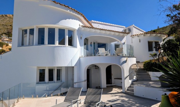 Villa - Te koop - Moraira - El Portet