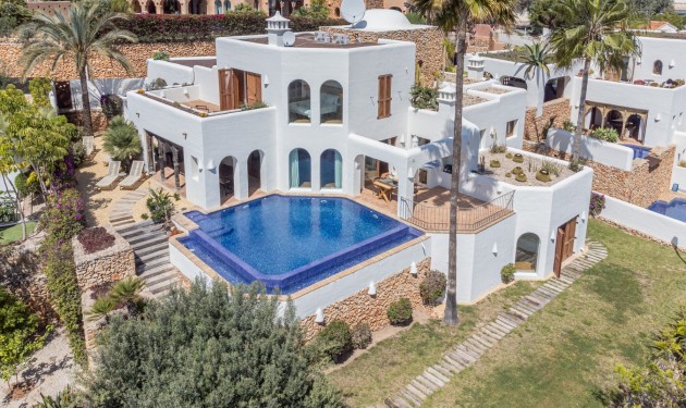 Villa - Te koop - Moraira - El Portet