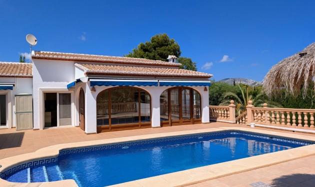 Villa - Te koop - Moraira - La Cometa