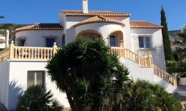 Villa - Te koop - Pedreguer - Costa Blanca