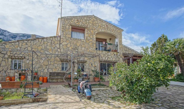 Villa - Zu verkaufen - Denia - Denia