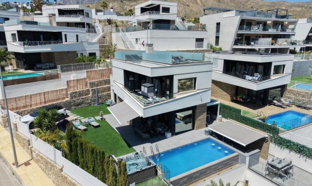 Villa - Zu verkaufen - Finestrat - Finestrat