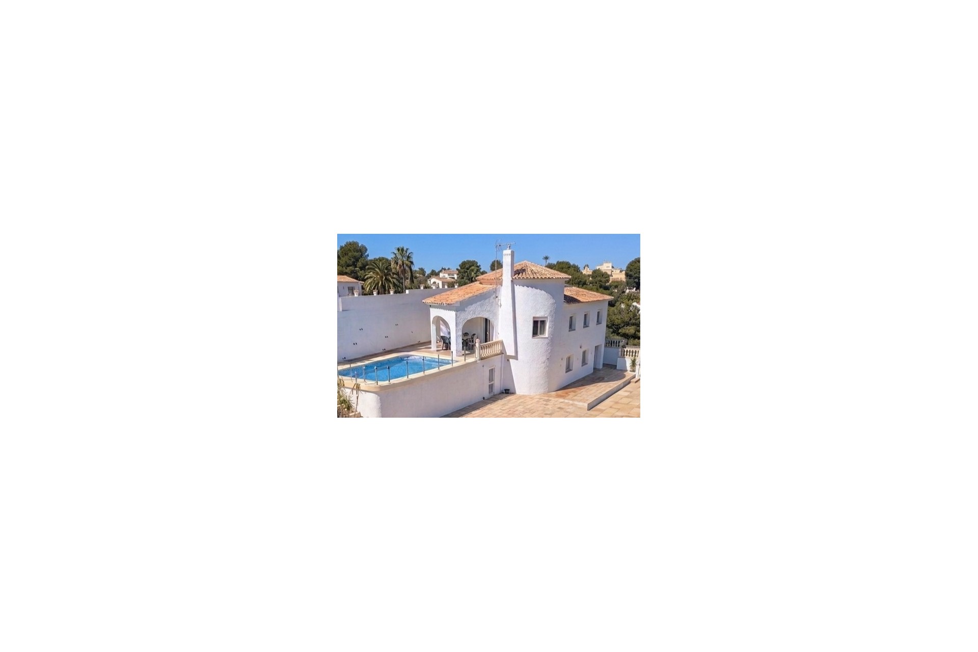 Von einer KI erstelltes Bild der Villa