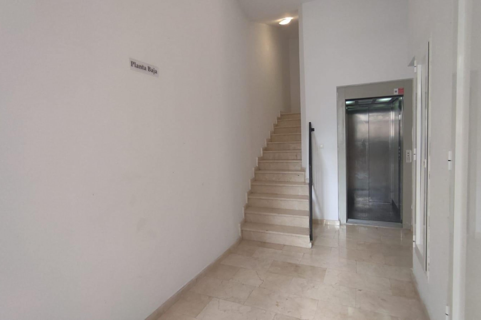 Zu verkaufen - Apartamento -
Alicante - Centro