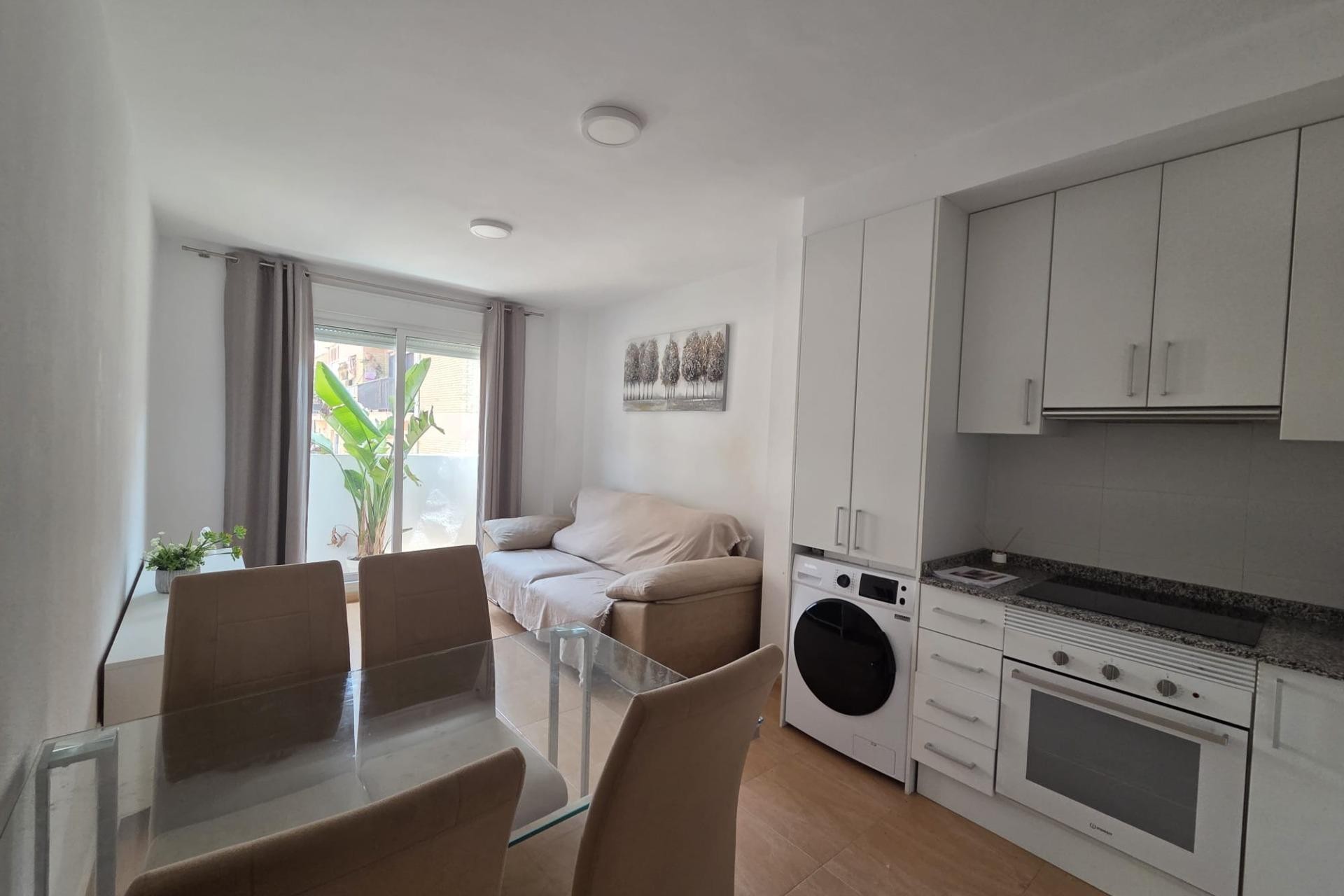 Zu verkaufen - Apartamento -
Alicante - Centro