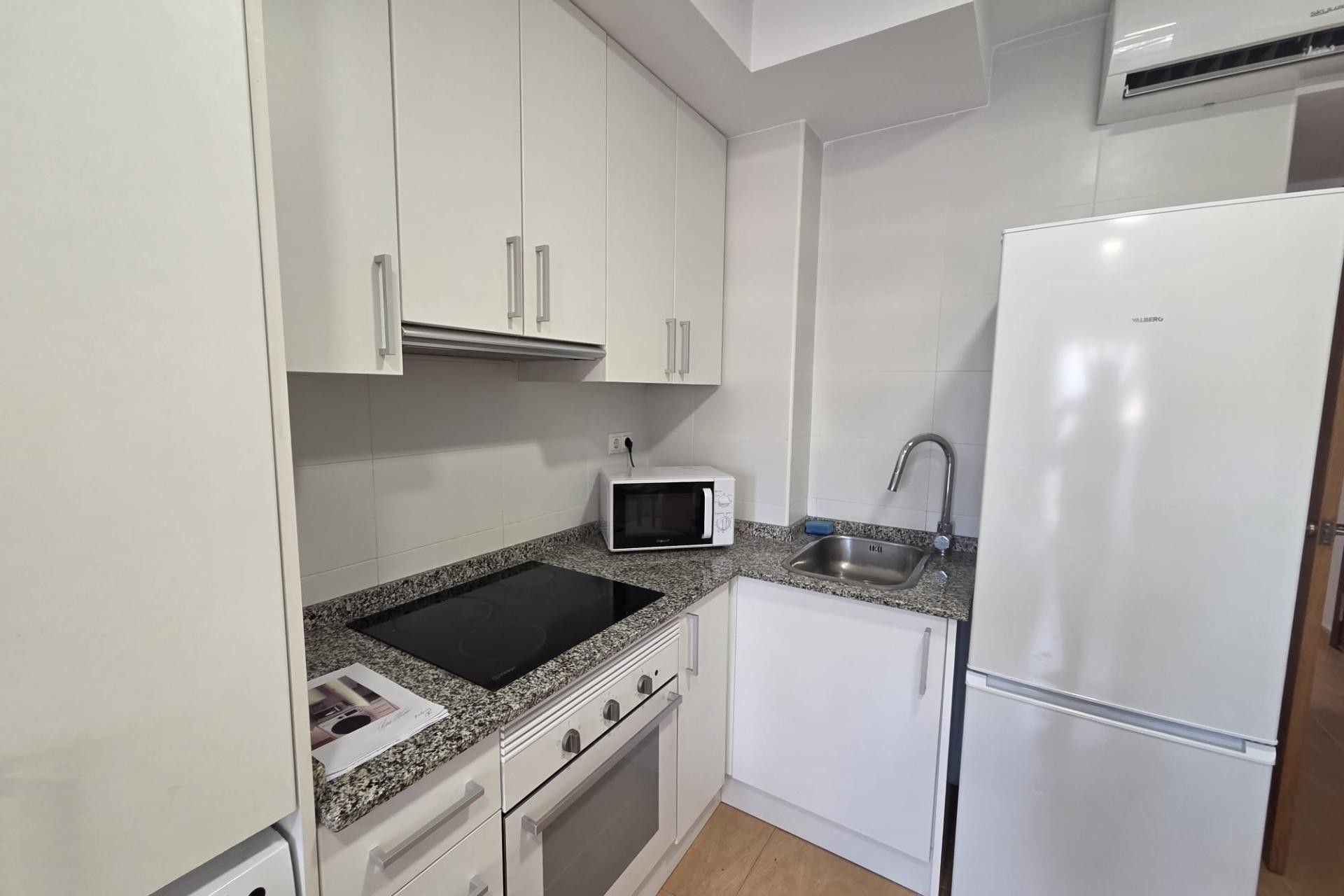 Zu verkaufen - Apartamento -
Alicante - Centro
