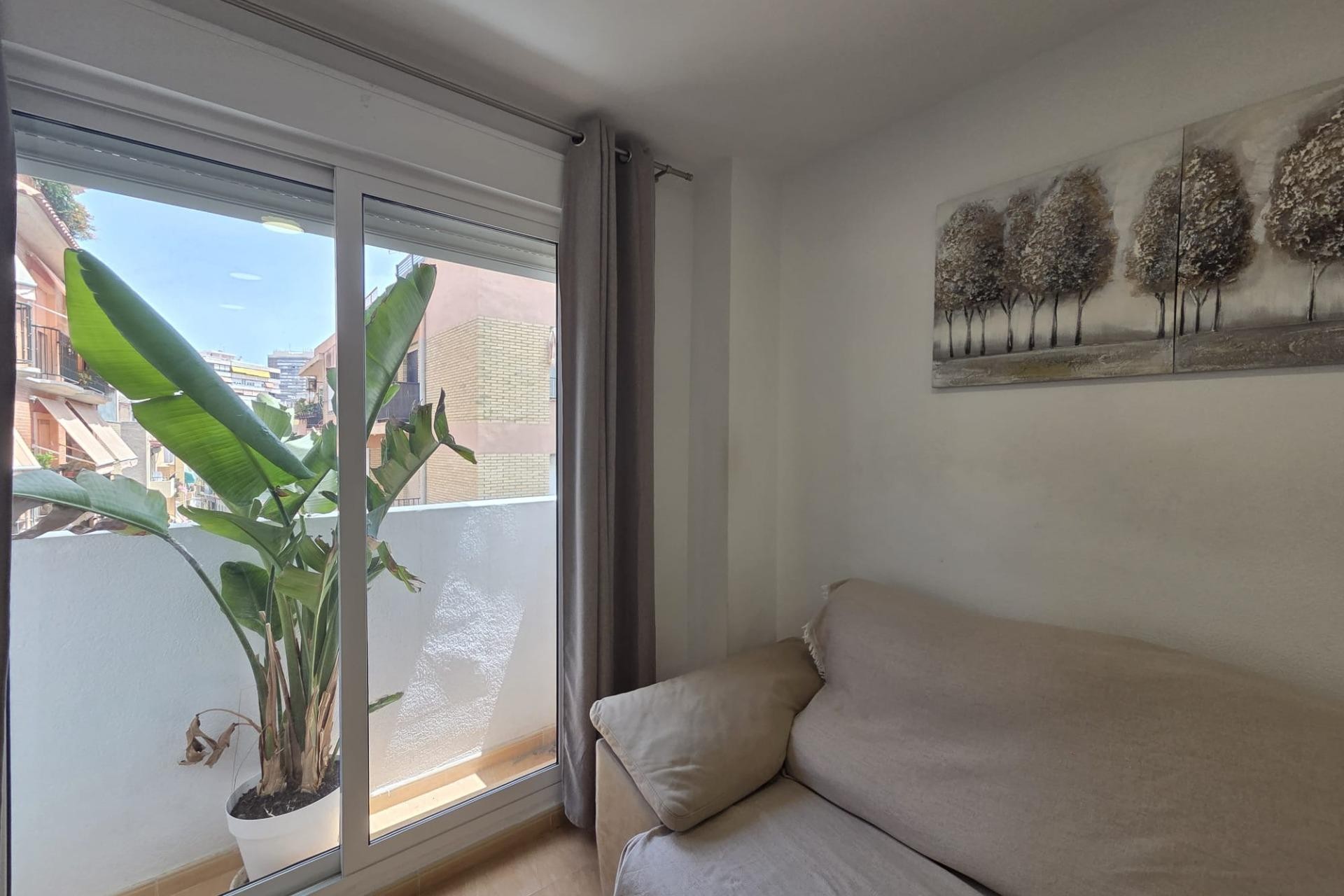 Zu verkaufen - Apartamento -
Alicante - Centro