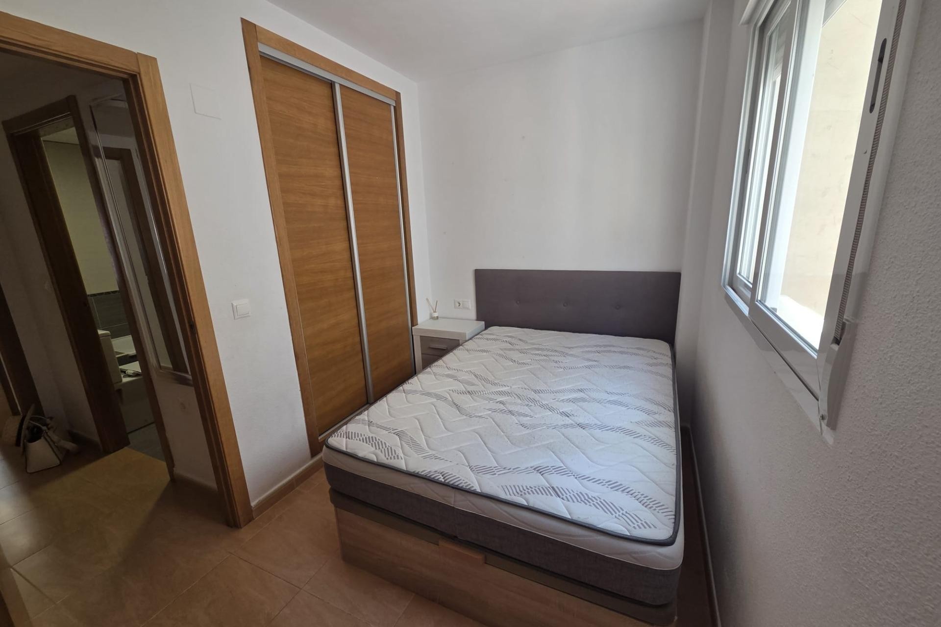 Zu verkaufen - Apartamento -
Alicante - Centro