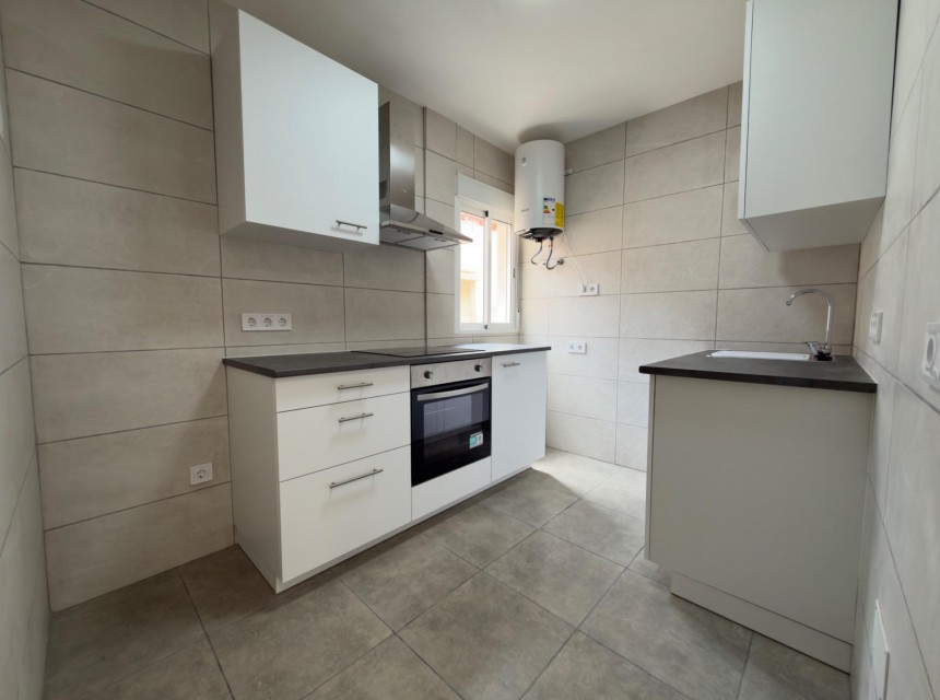Zu verkaufen - Apartamento -
Alicante - Juan XXIII