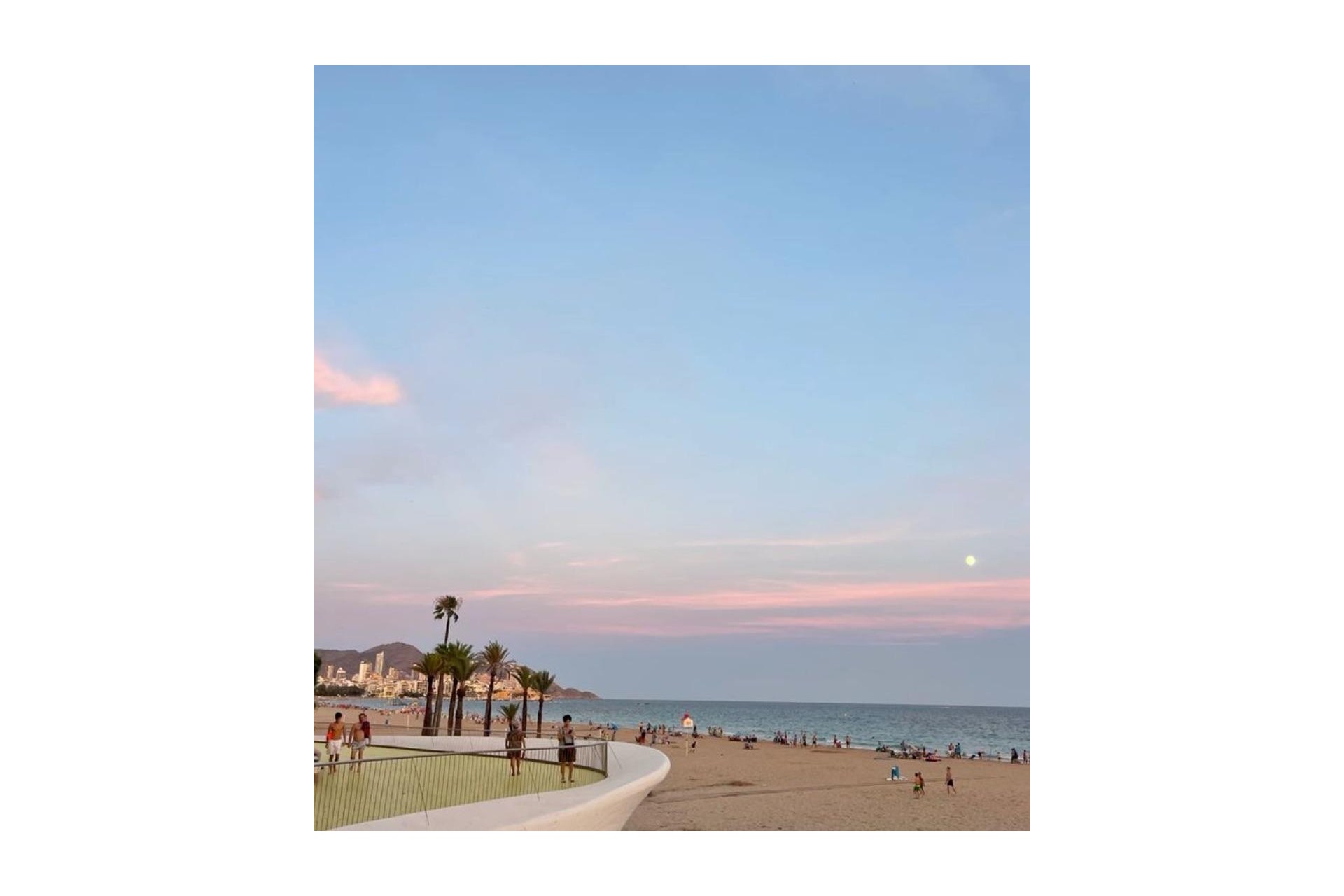 Zu verkaufen - Apartamento -
Benidorm