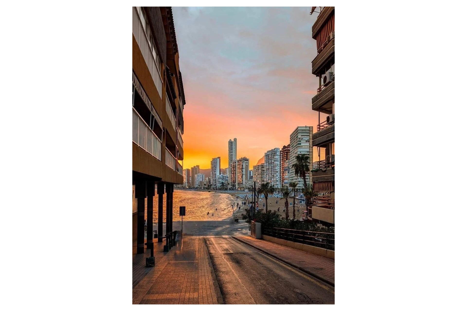 Zu verkaufen - Apartamento -
Benidorm