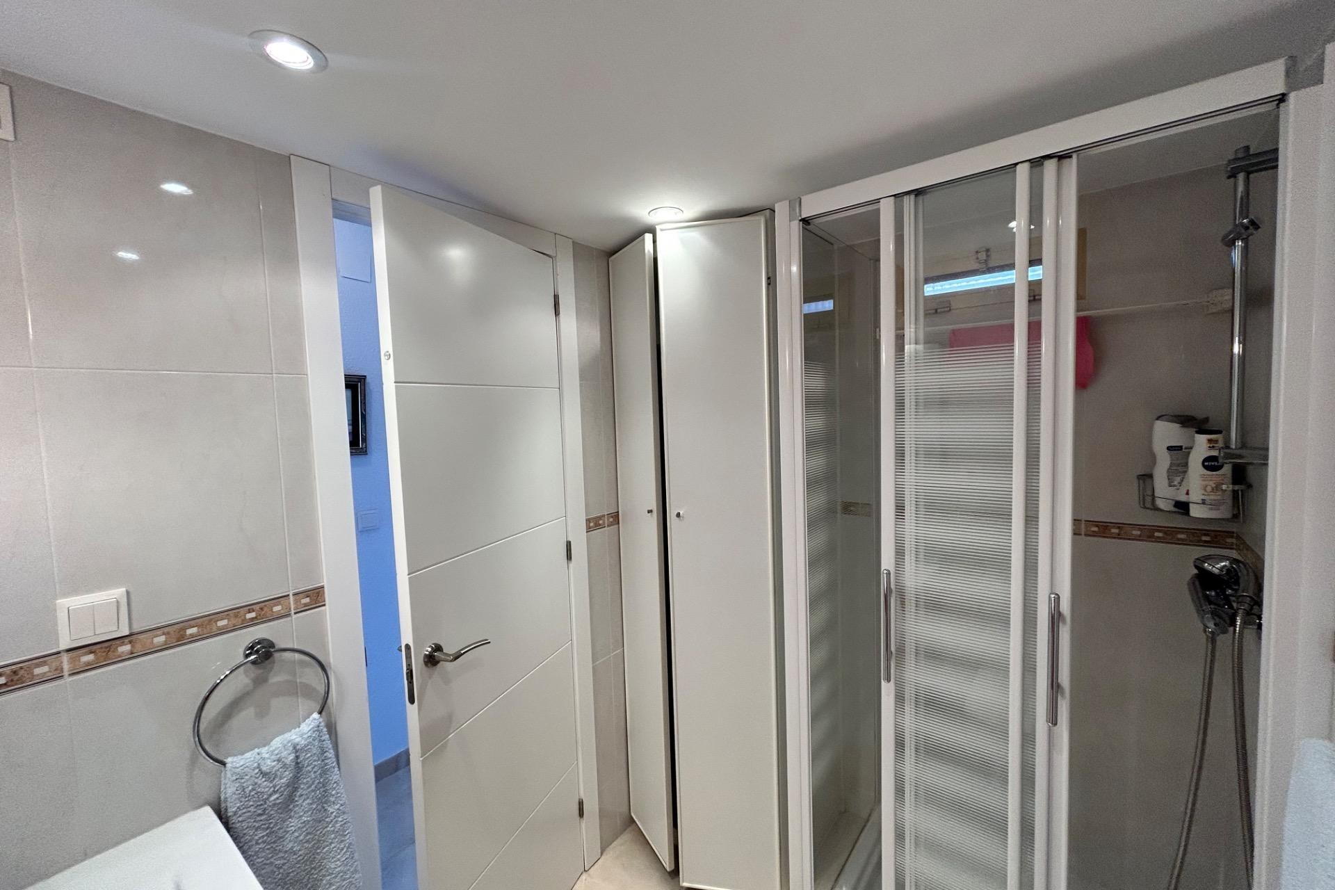 Zu verkaufen - Apartamento -
Benidorm