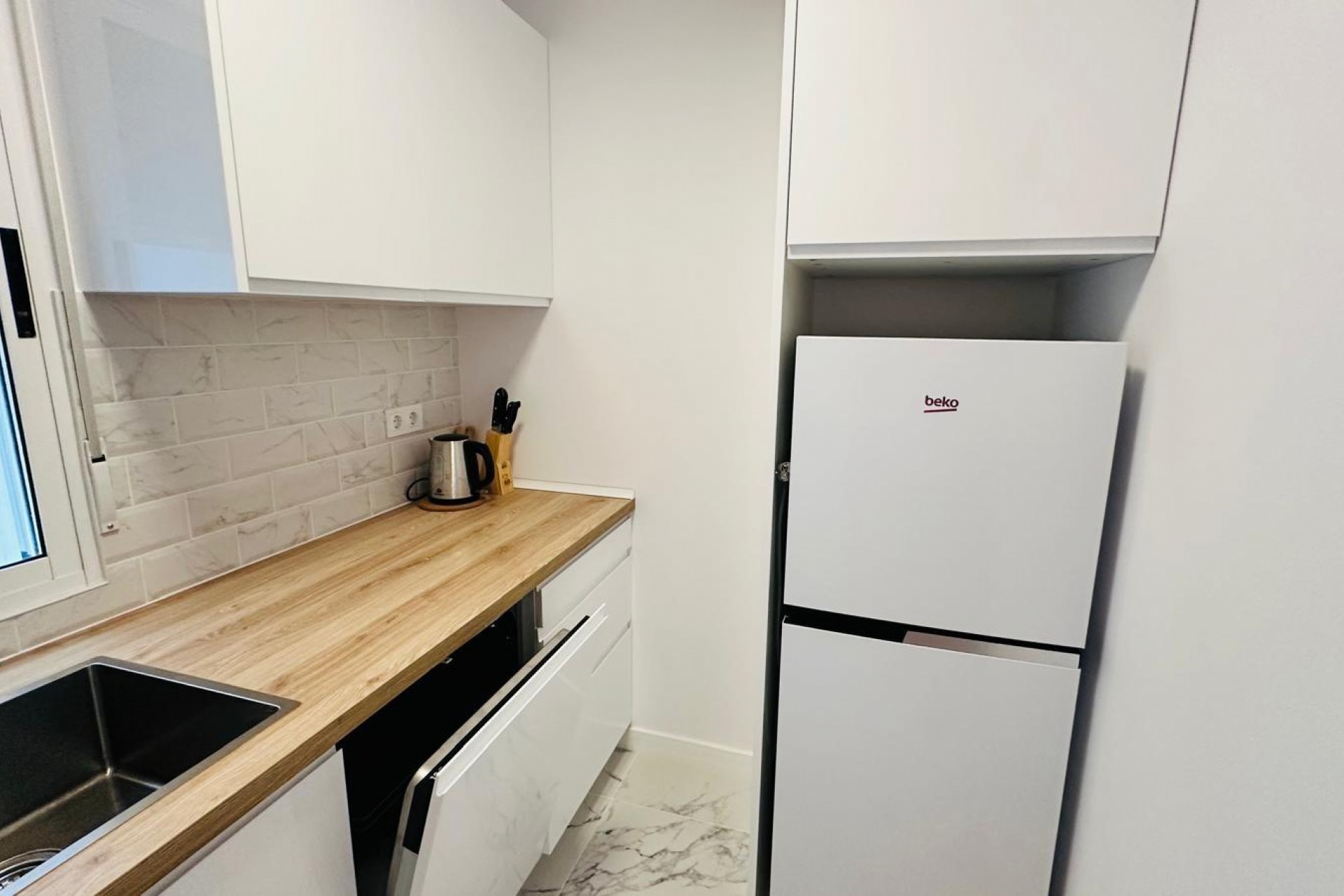 Zu verkaufen - Apartamento -
Torrevieja - Acequion