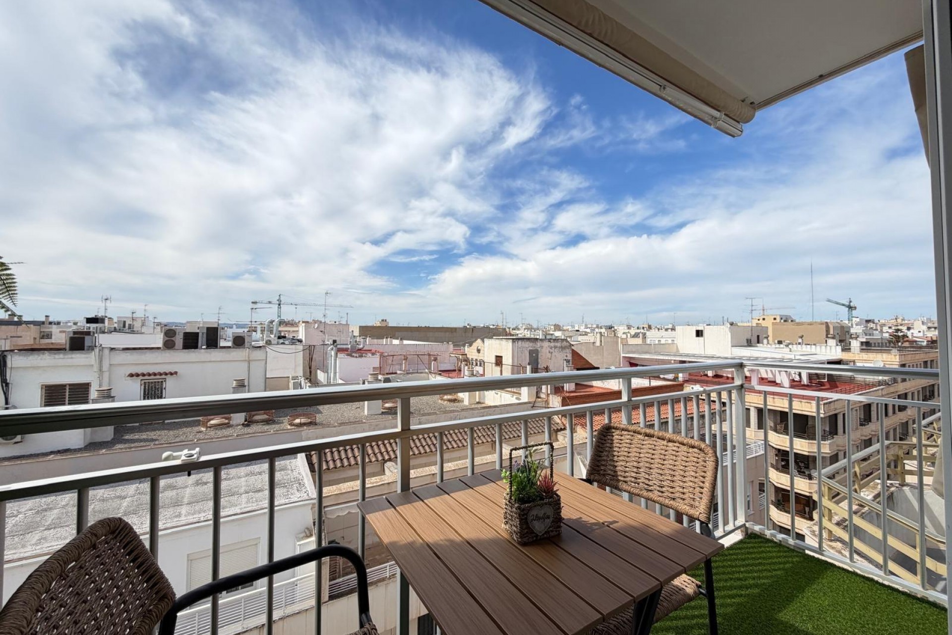 Zu verkaufen - Apartamento -
Torrevieja - Centro