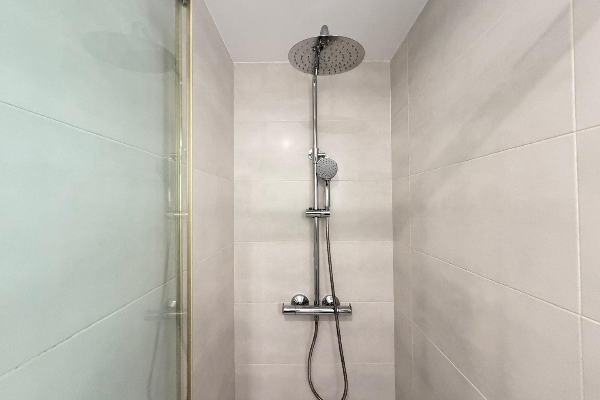 Zu verkaufen - Apartamento -
Torrevieja - Centro