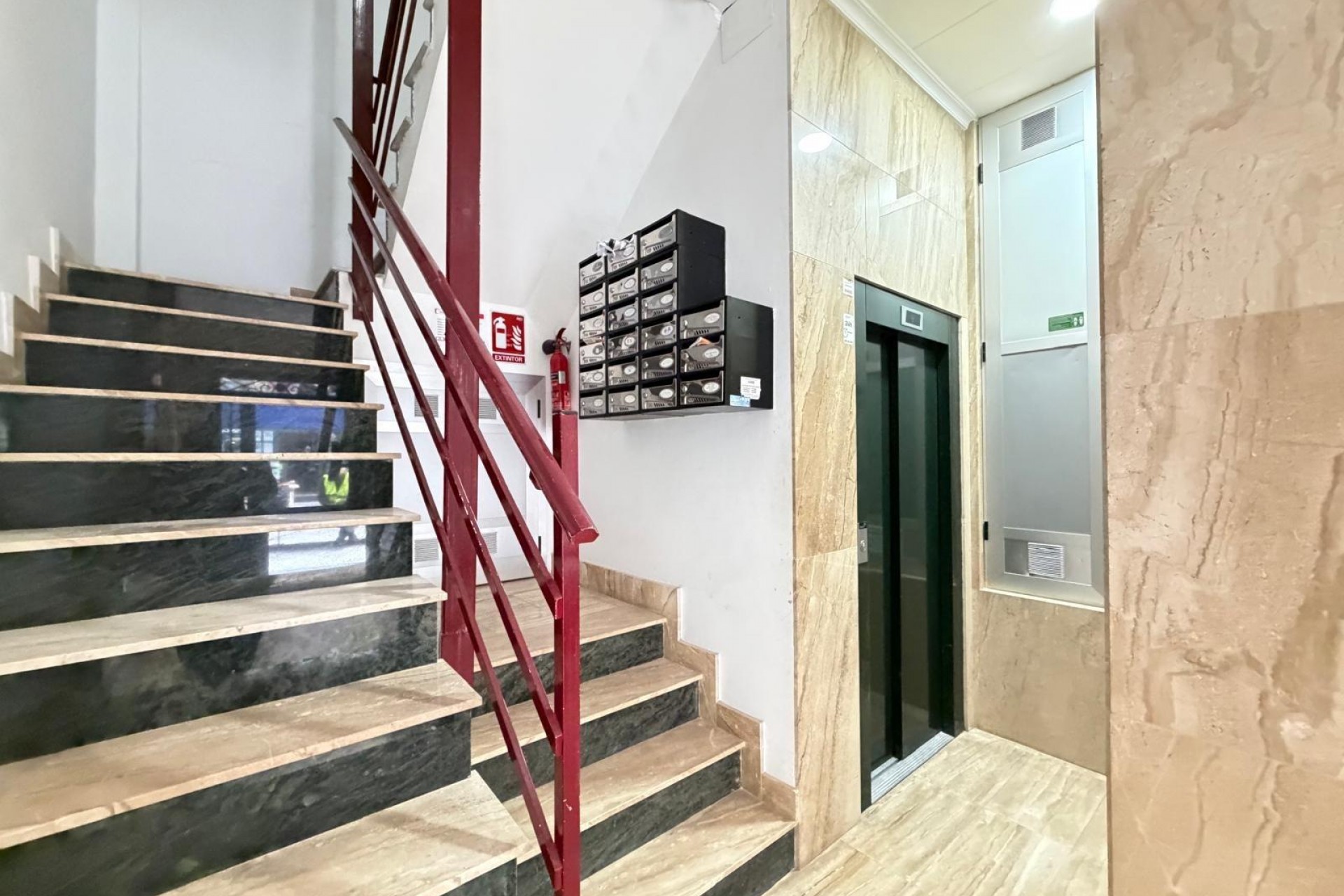 Zu verkaufen - Apartamento -
Torrevieja - Centro