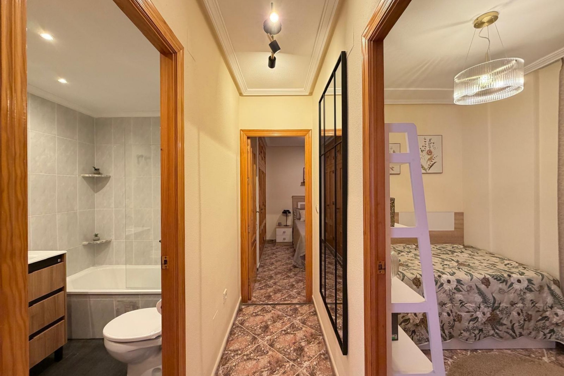 Zu verkaufen - Apartamento -
Torrevieja - Centro