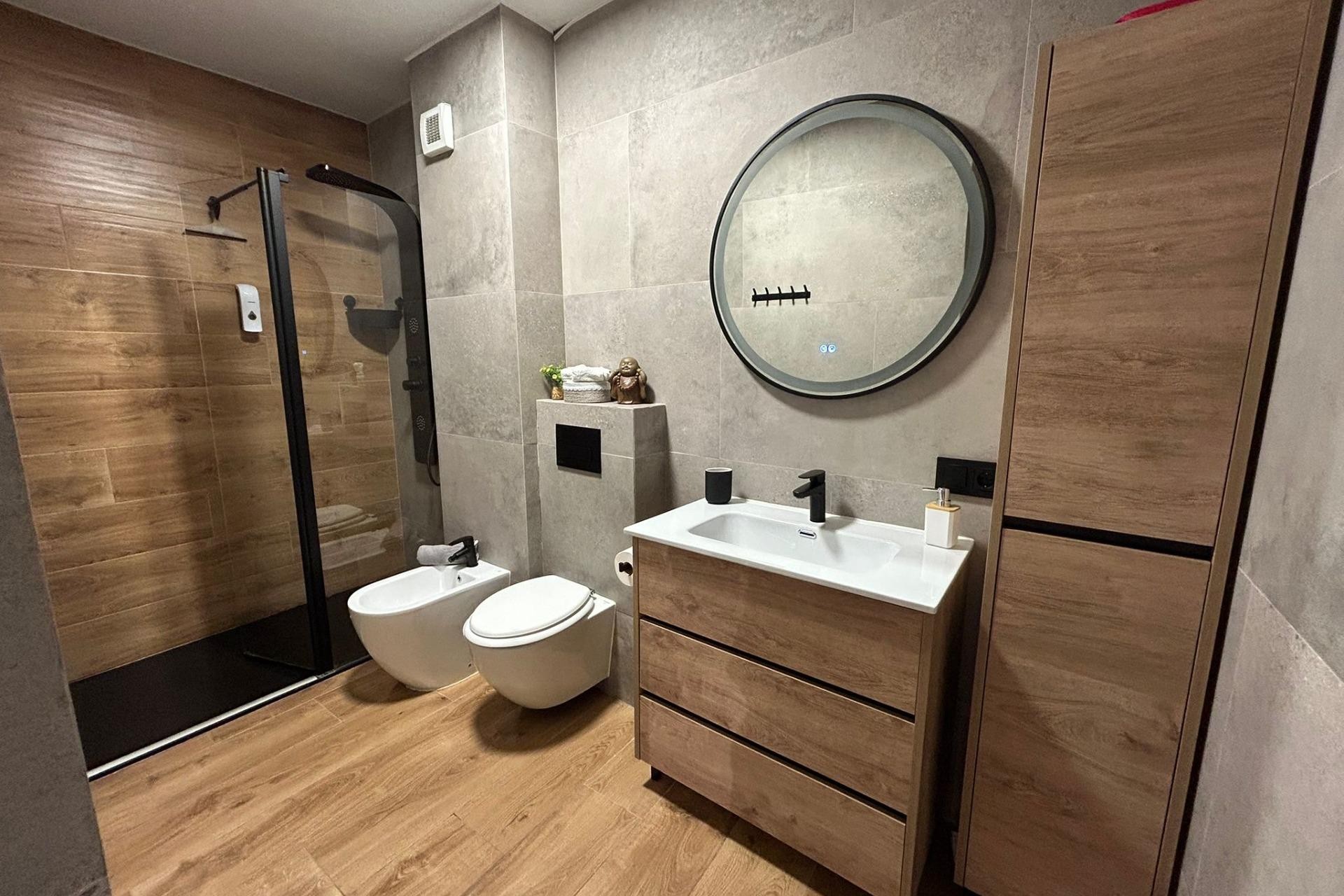 Zu verkaufen - Apartamento -
Torrevieja - Estacion de autobuses