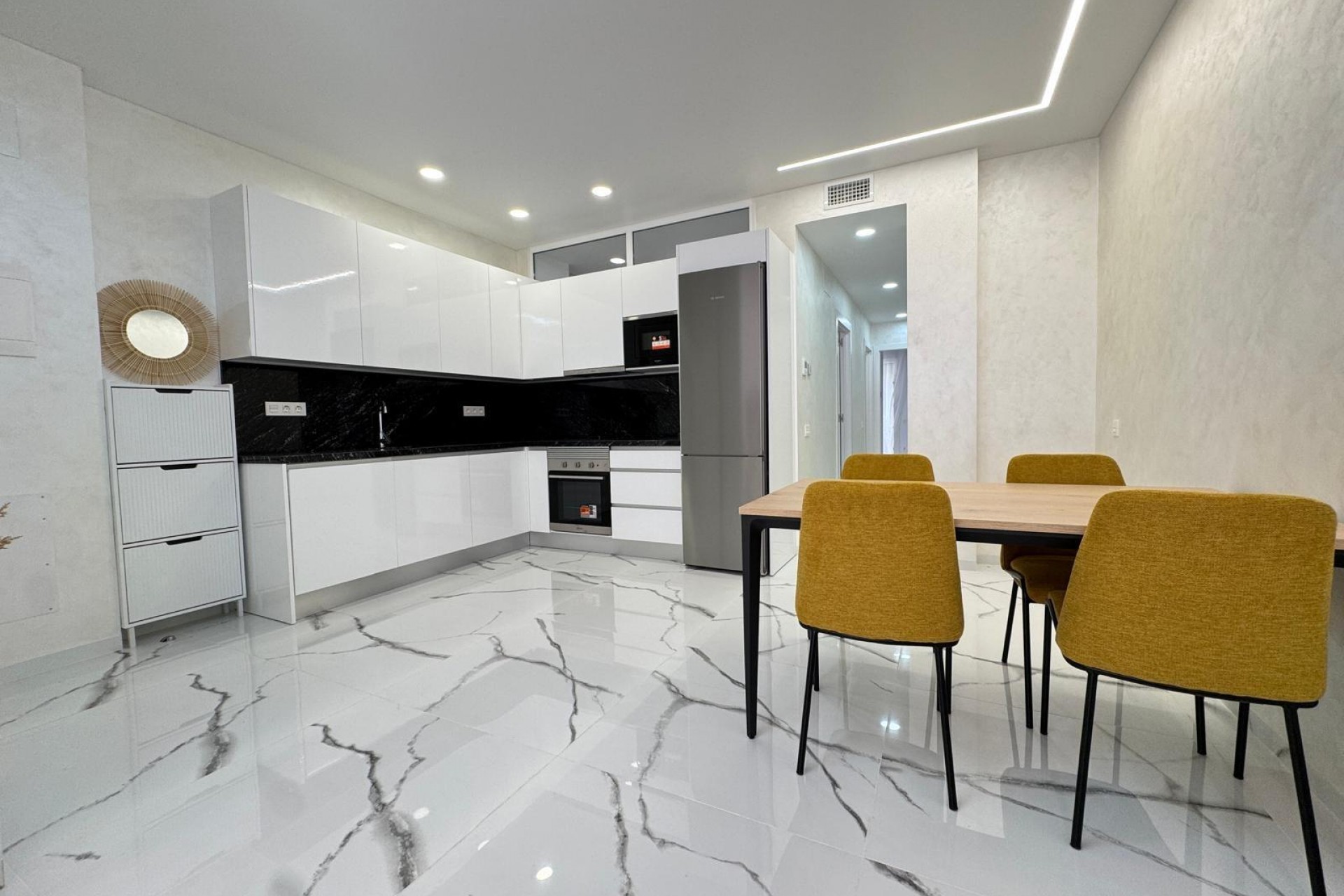 Zu verkaufen - Apartamento -
Torrevieja - Estacion de autobuses