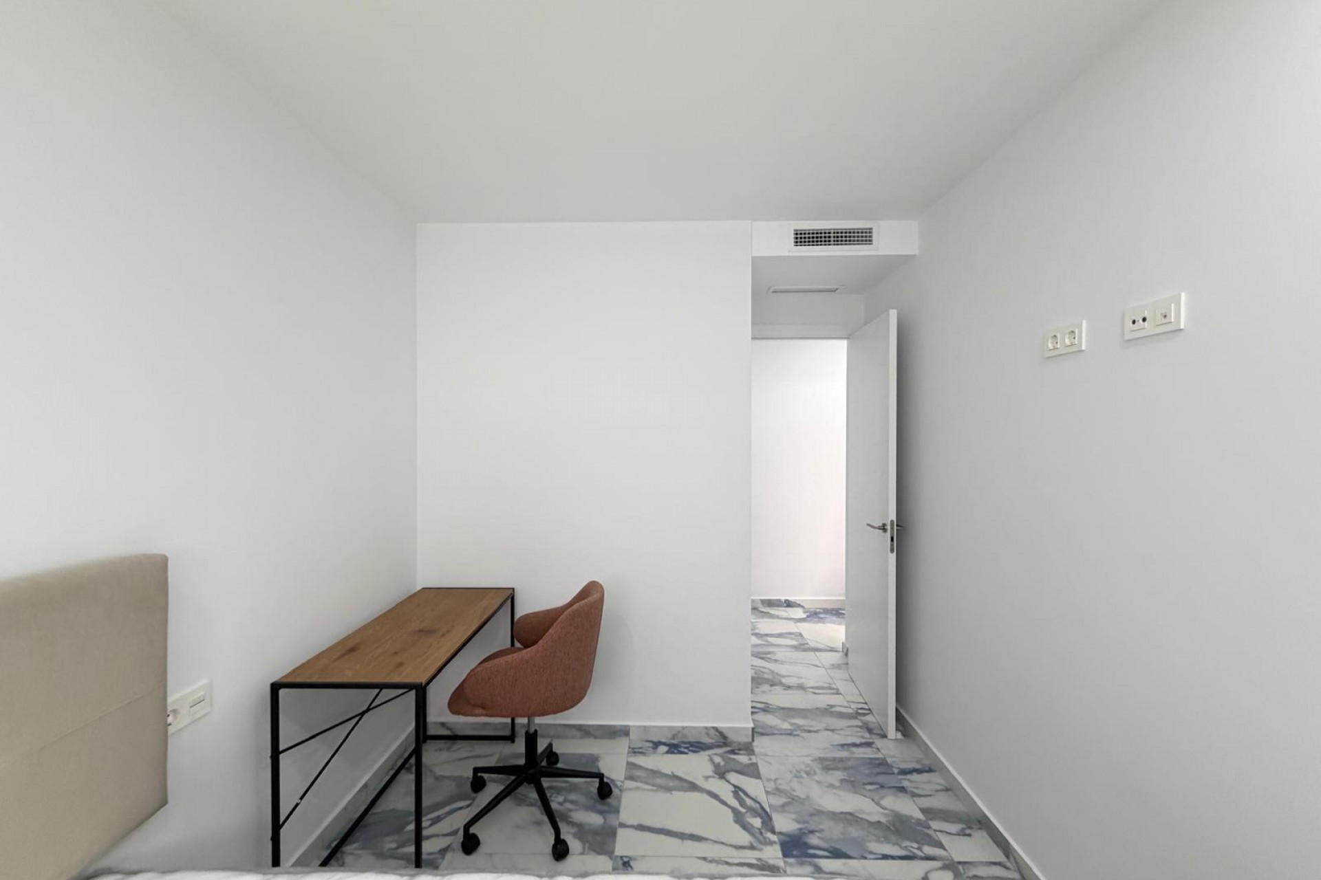 Zu verkaufen - Apartamento -
Torrevieja - Estacion de autobuses