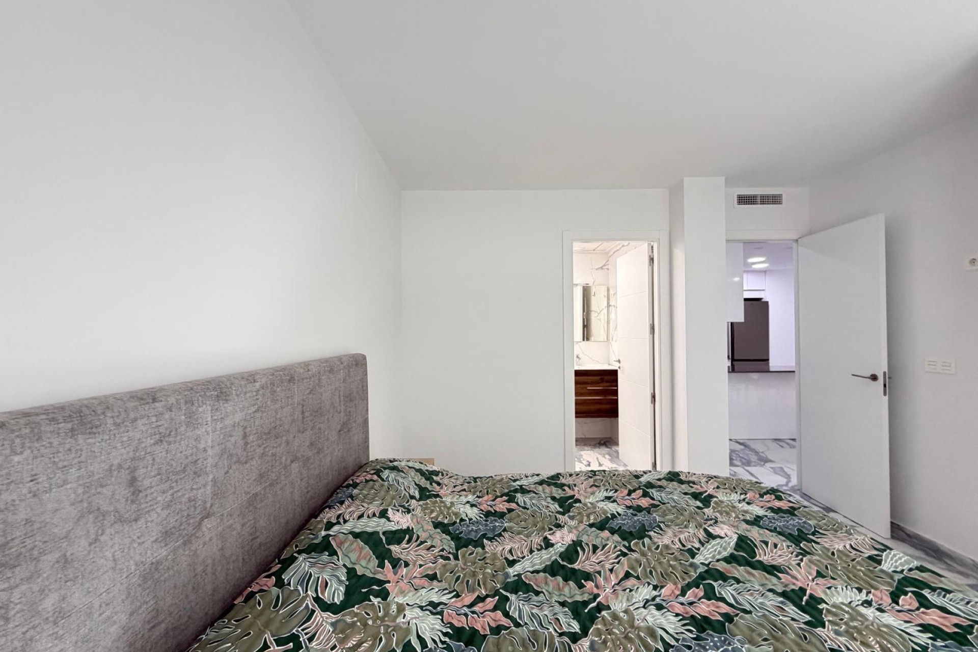 Zu verkaufen - Apartamento -
Torrevieja - Estacion de autobuses