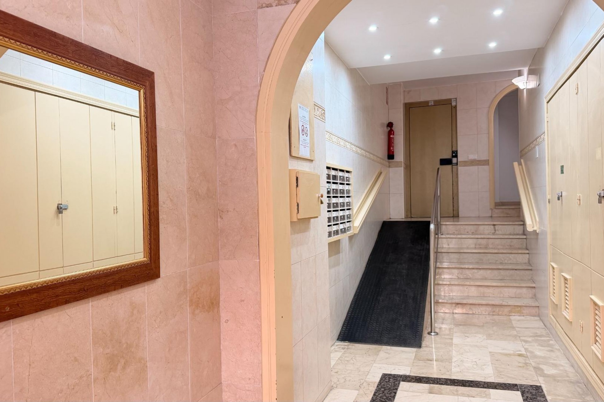 Zu verkaufen - Apartamento -
Torrevieja - Habaneras