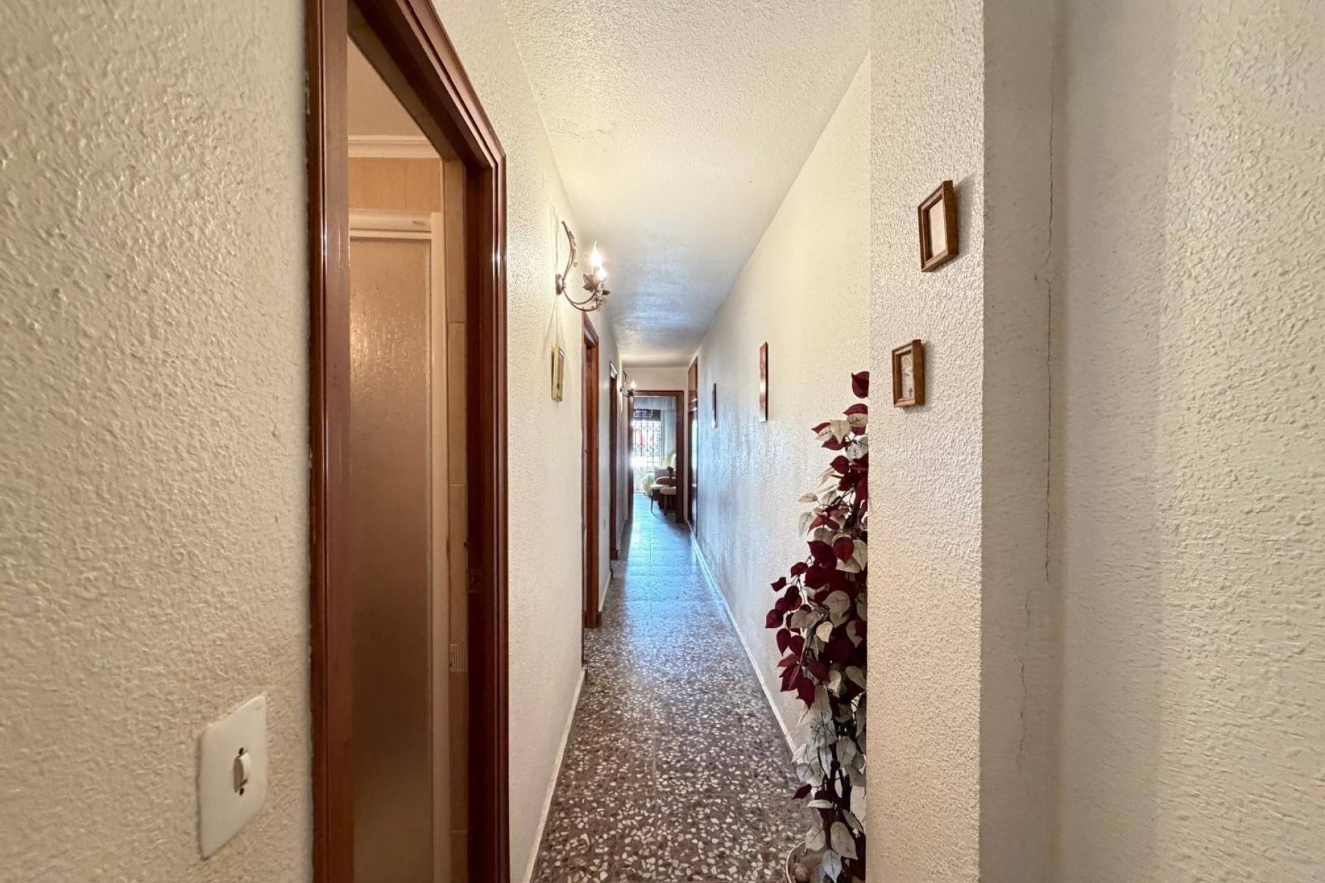 Zu verkaufen - Apartamento -
Torrevieja - Las Piscinas Naturales