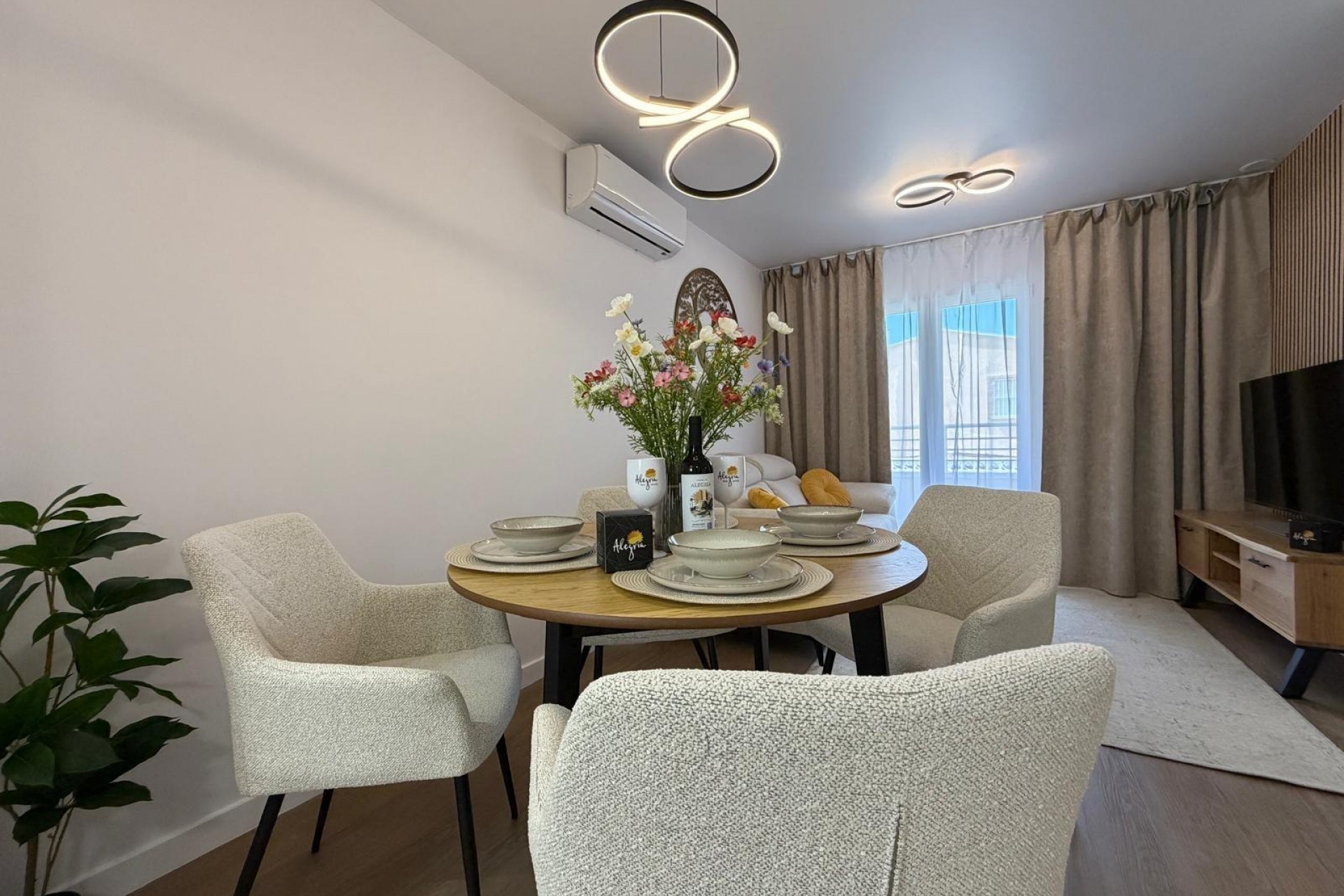 Zu verkaufen - Apartamento -
Torrevieja - Nueva Torrevieja