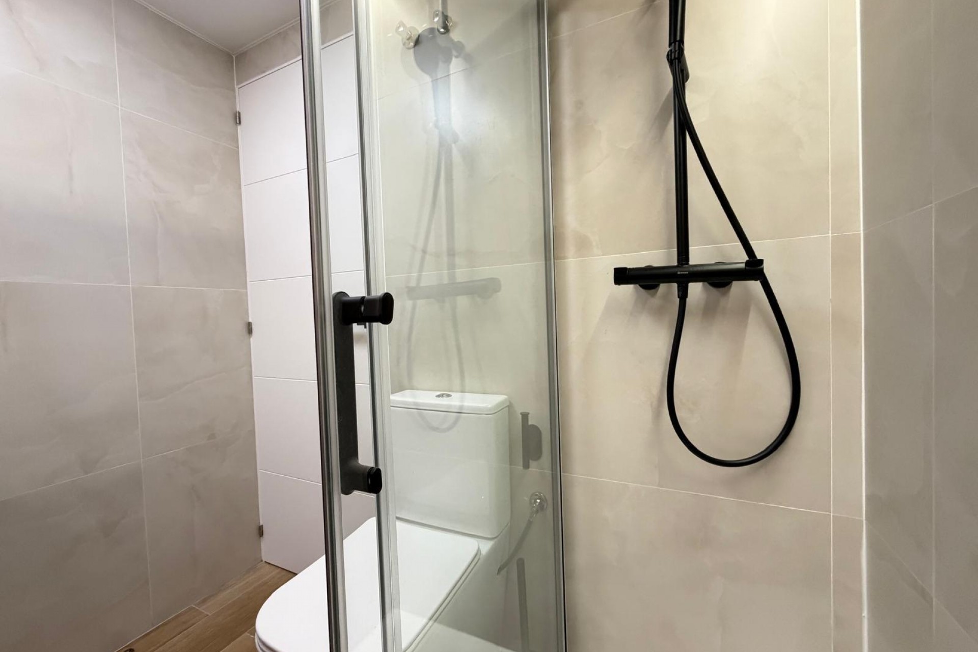 Zu verkaufen - Apartamento -
Torrevieja - Nueva Torrevieja