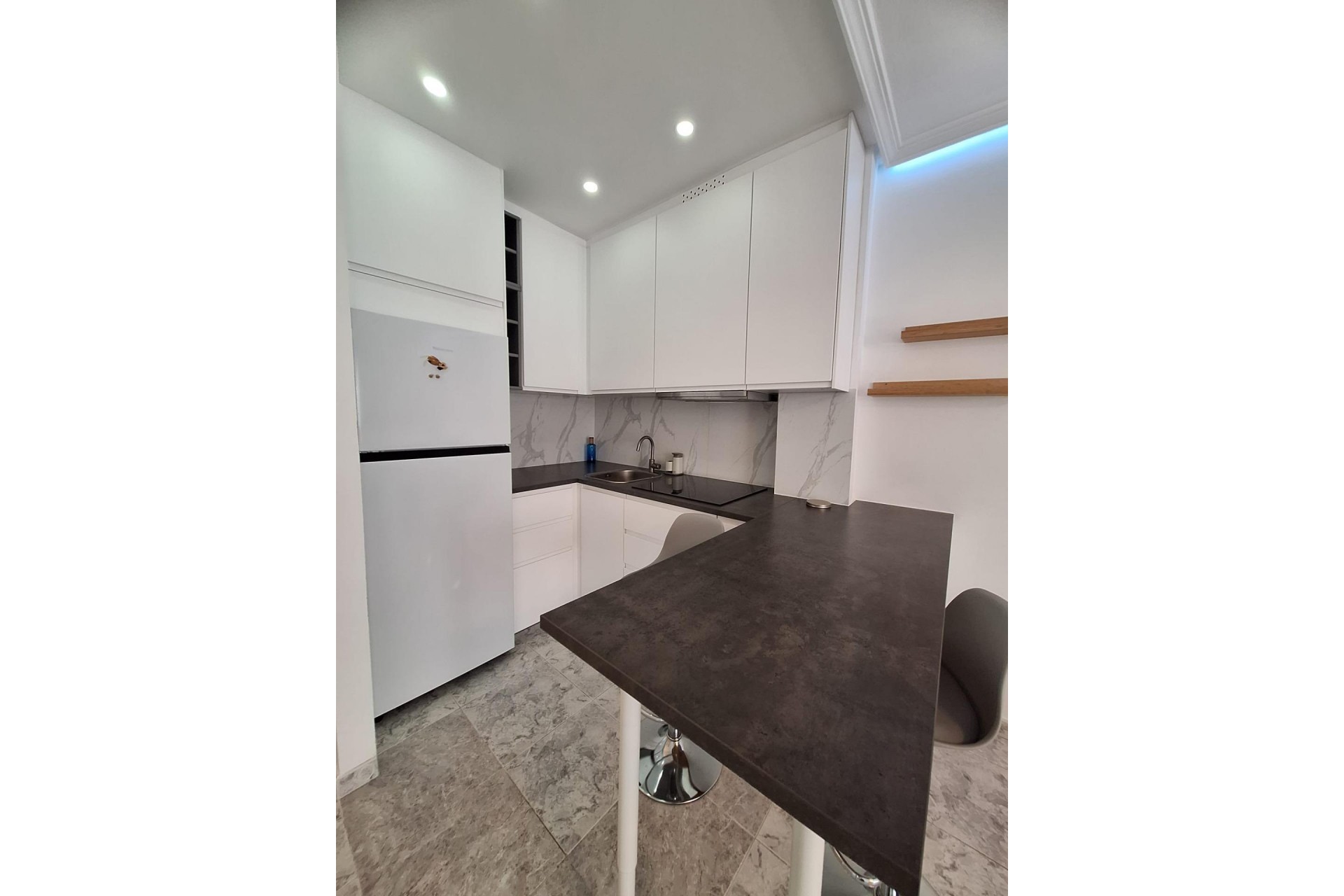 Zu verkaufen - Apartamento -
Torrevieja - Nueva Torrevieja