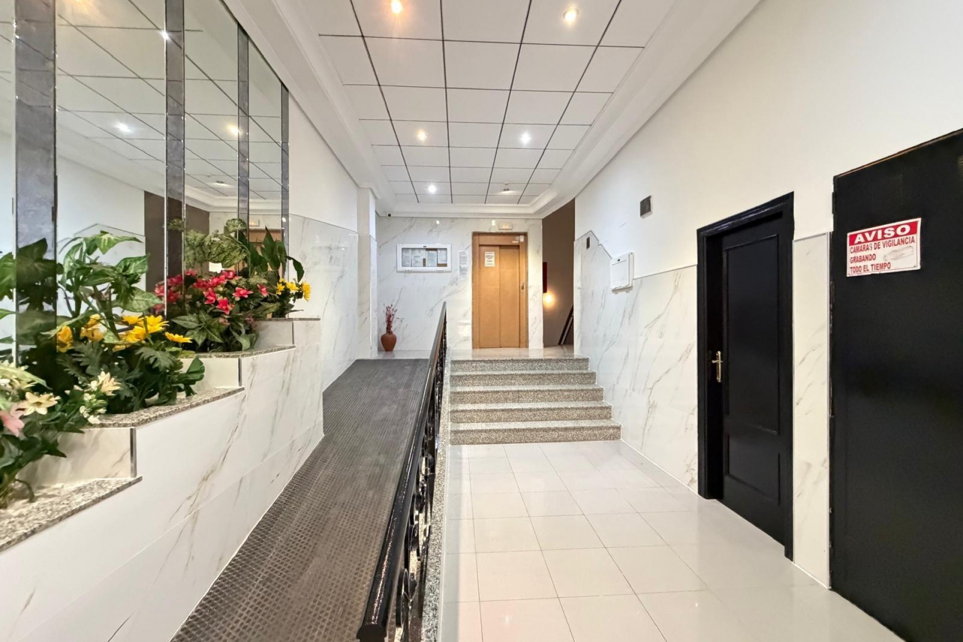 Zu verkaufen - Apartamento -
Torrevieja - Parque de las Naciones