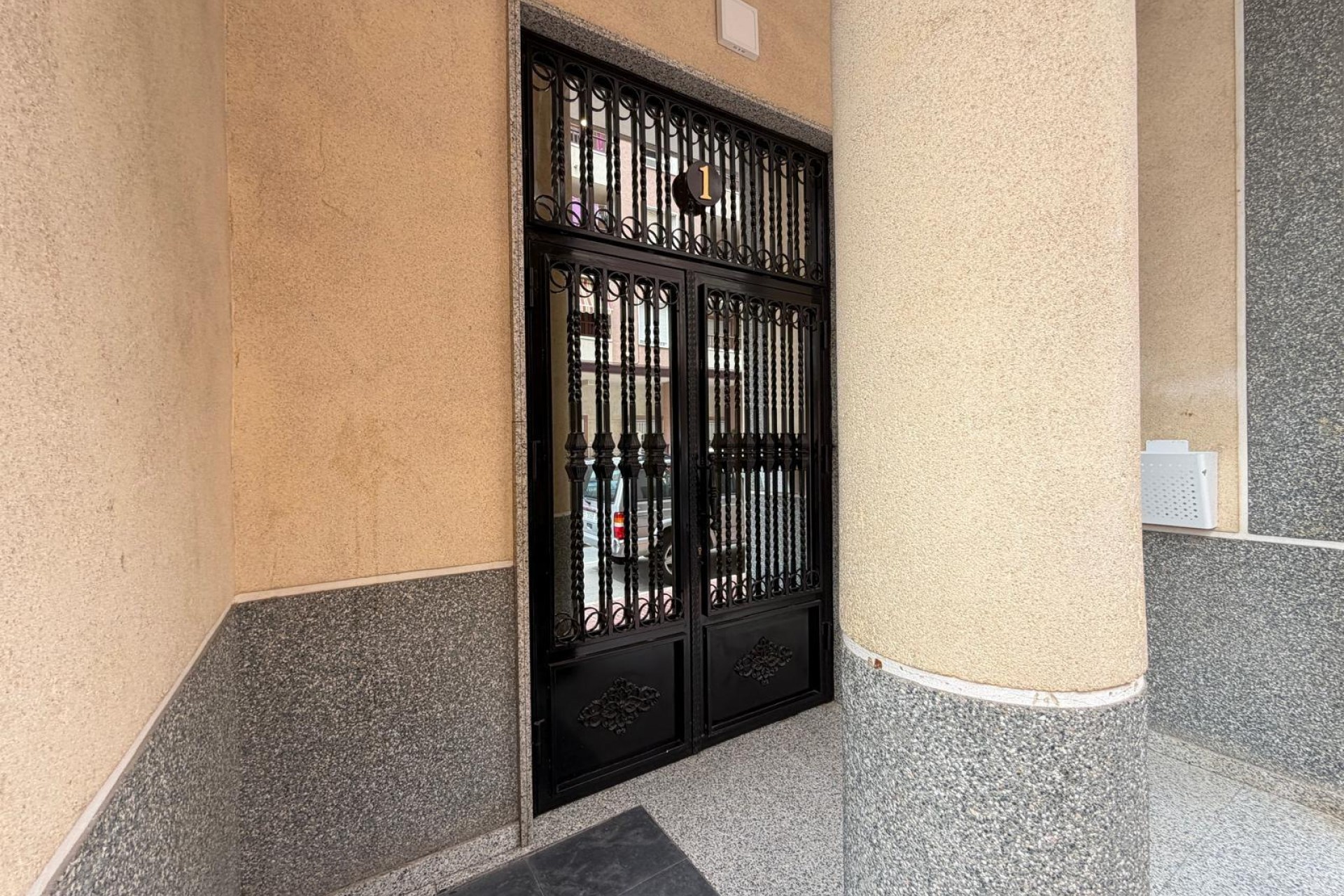 Zu verkaufen - Apartamento -
Torrevieja - Parque de las Naciones