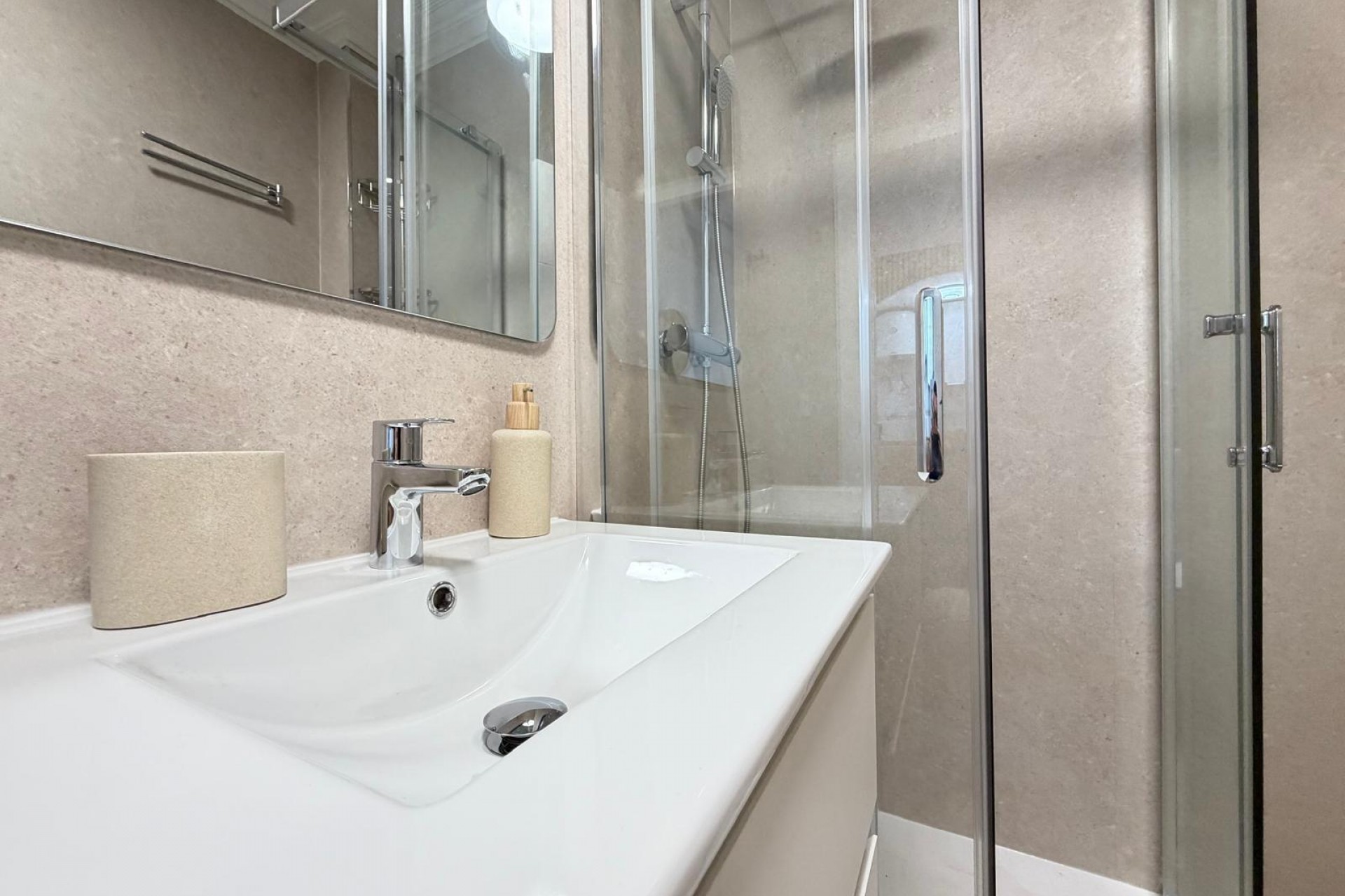 Zu verkaufen - Apartamento -
Torrevieja - Playa de los locos