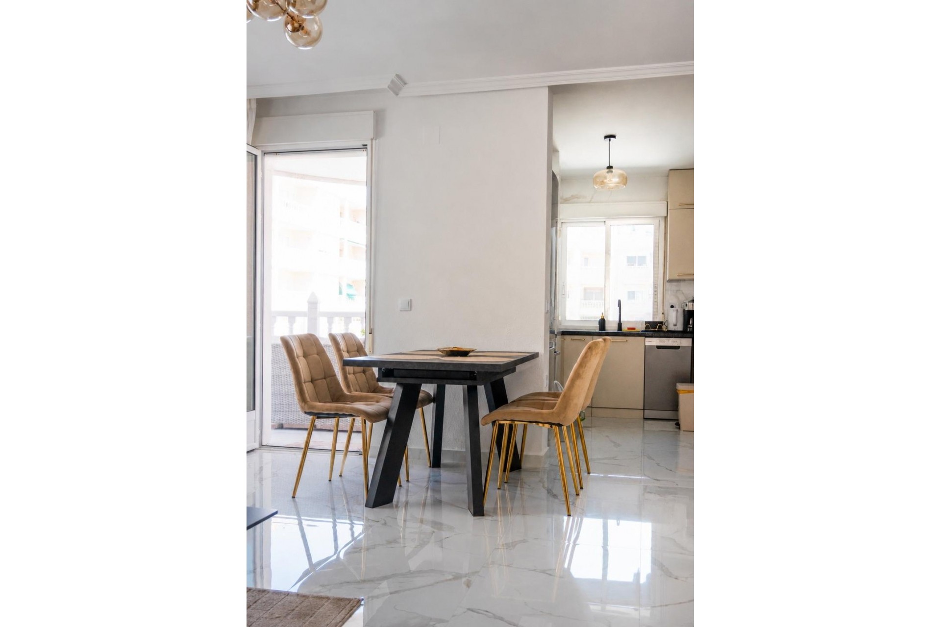 Zu verkaufen - Apartamento -
Torrevieja - Playa del cura