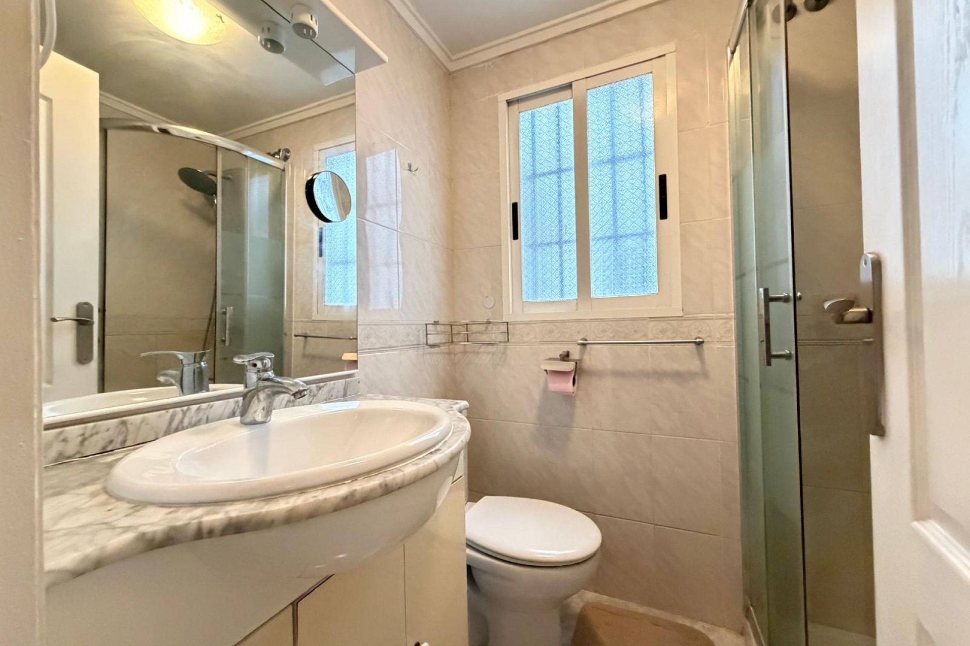 Zu verkaufen - Apartamento -
Torrevieja - Playa del cura