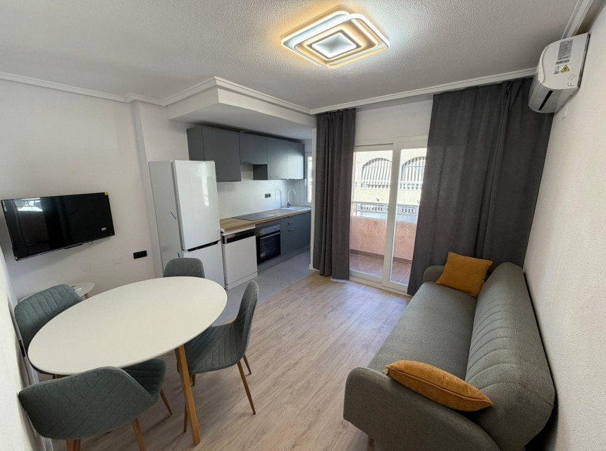 Zu verkaufen - Apartamento -
Torrevieja - Playa del cura