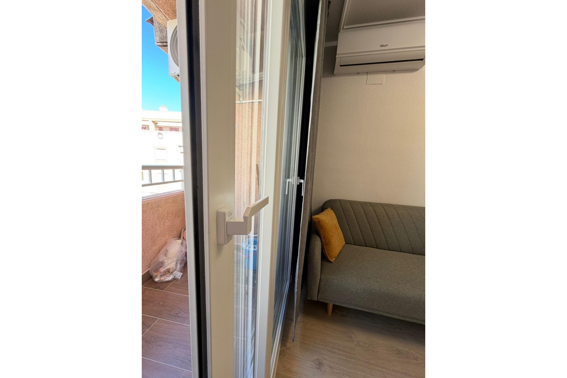 Zu verkaufen - Apartamento -
Torrevieja - Playa del cura