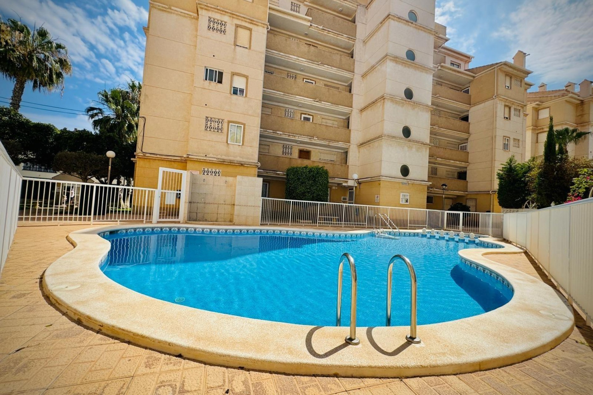 Zu verkaufen - Apartamento -
Torrevieja - Playa del cura